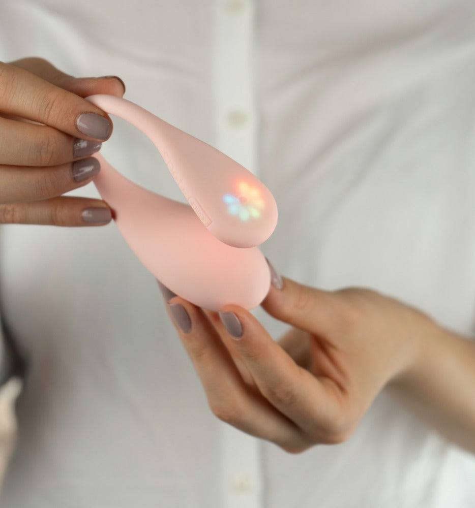 "Spot" / Den Wearable Interactive Vibrator "Spot" fra Kiiroo